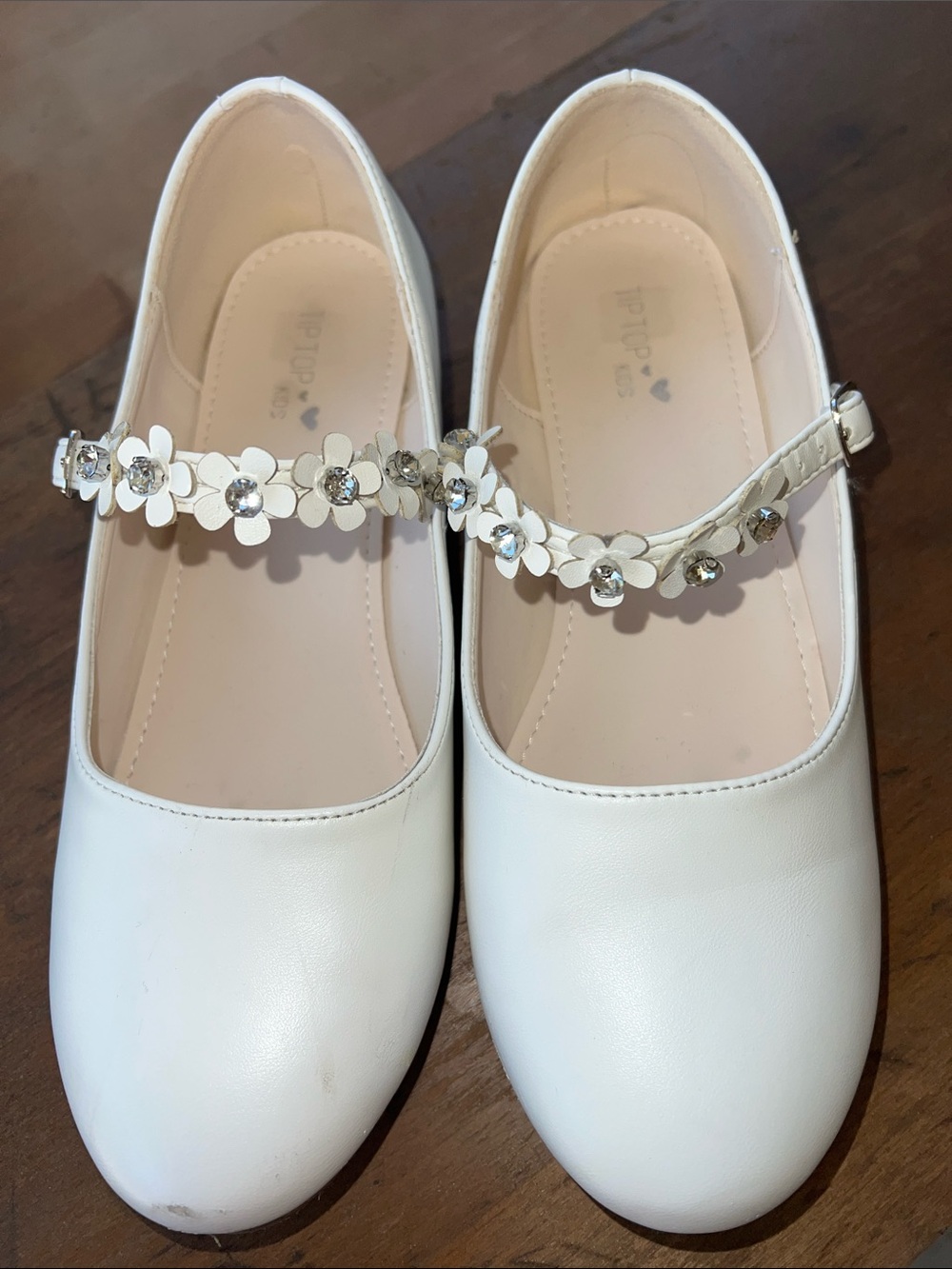 Tip Top Kids White Floral Strap Mary Jane Dress Shoes